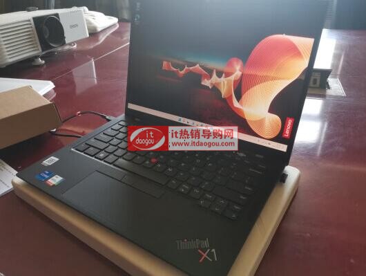 B2022LG_gram(lin)ThinkPad_X1carbonAMateBook_X_ProxĂ